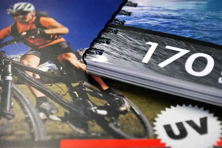 Druckveredelung UV Lack 2