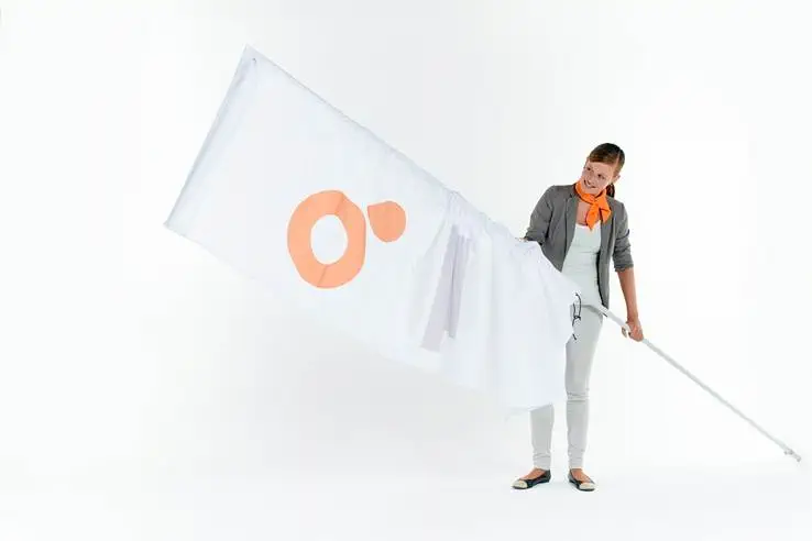 Werbetechnik – Aufbau einer Beachflag